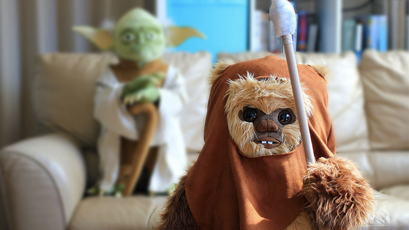 Illustration for article titled Life-Size Plush Versions of Yoda and Wicket Are the Perfect Sidekicks
